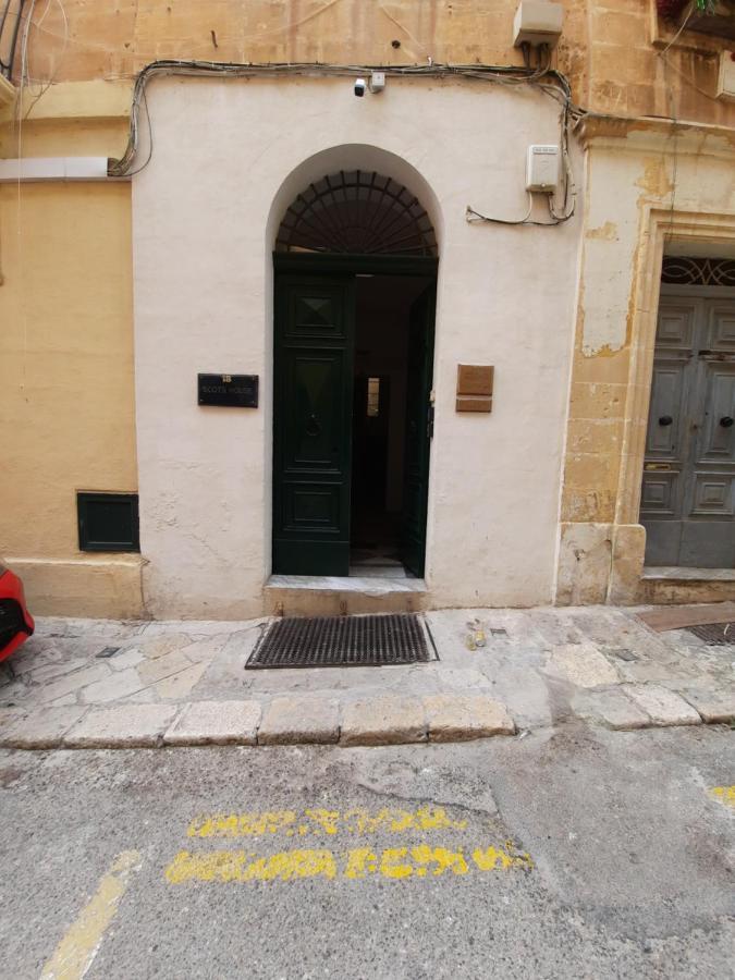 Ca2- City Central Apartment 2 Il-Furjana Dış mekan fotoğraf